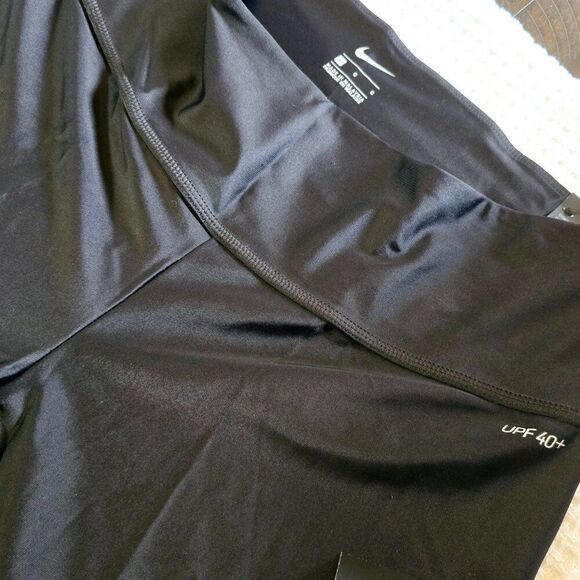 Black Nike UPF40 Standard Fit Leggings Size Medium NWT - Picture 5 of 5